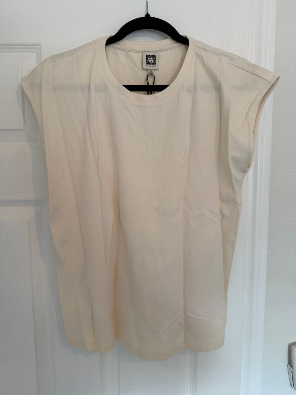 Anne Klein White Sleeveless Top